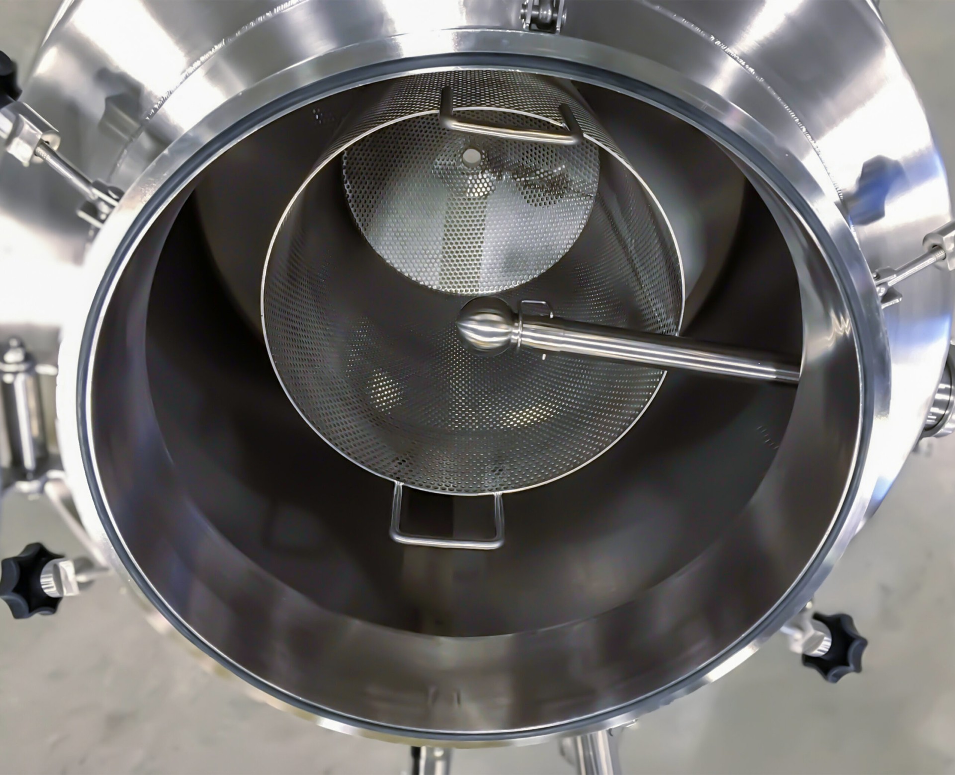 q-bot tank system process QTS automated distillery brewery beverage liquid processing batch batching CIP flow control agitation ASME 3-A sanitary